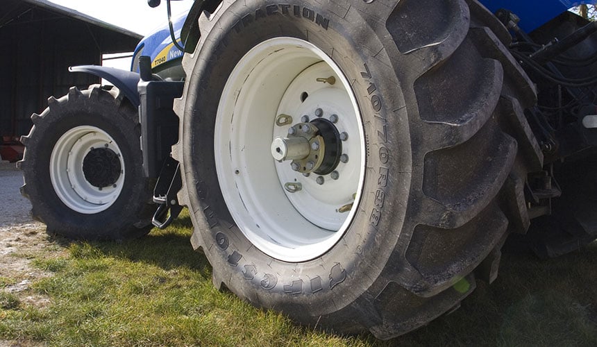Increasing the size of tractor tires = more performance