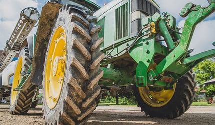 How to adjust wheel alignment and avoid wearing out my tractor tyres