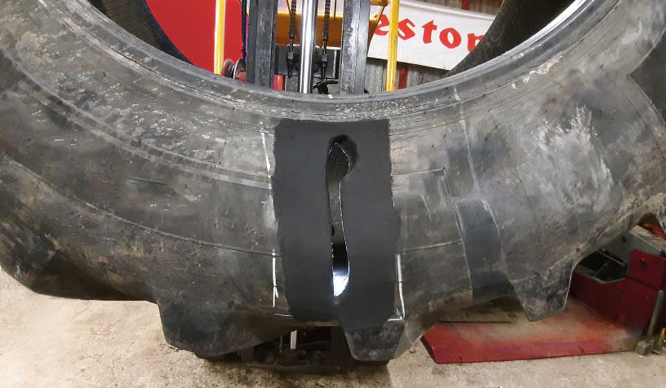 Décolle pneu pneumatique agricole