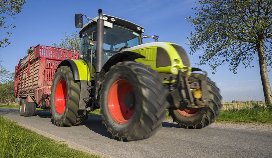 Adapter Frein Entre Tracteur Et Remorque Agricole Le rôle clé des pneus de tracteur au freinage pour votre sécurité